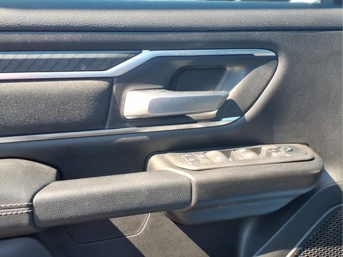 Used 2025 RAM 1500 Big Horn AWD/4WD image 12