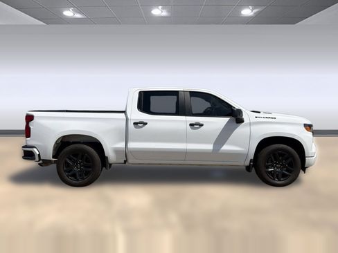 Used 2025 Chevrolet Silverado 1500 Custom w/ LPO, Dark Essentials Package RWD image 8