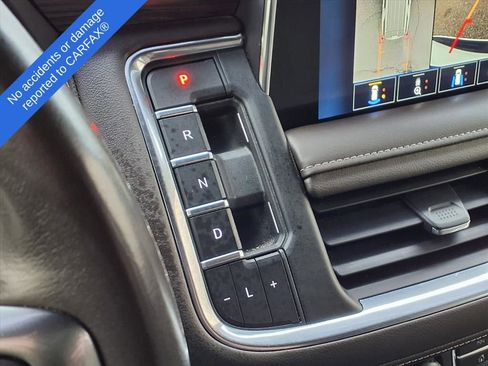 Used 2022 Chevrolet Tahoe LT w/ Luxury Package image 25