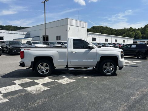 Used 2017 Chevrolet Silverado 1500 W/T AWD/4WD image 2