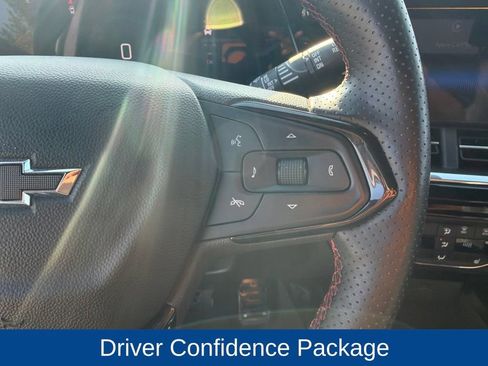 Used 2024 Chevrolet Trax RS w/ Driver Confidence Package FWD image 21