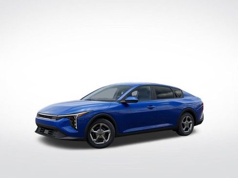 New 2026 Kia K4 LXS image 3