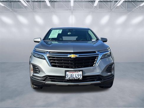 Used 2024 Chevrolet Equinox LT image 2