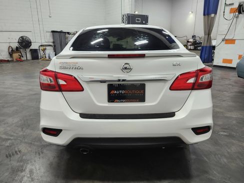 Used 2017 Nissan Sentra SR w/ Driver's Assist Package FWD image 16