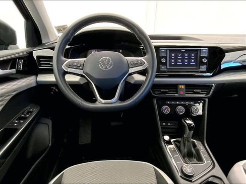 Used 2023 Volkswagen Taos S image 5