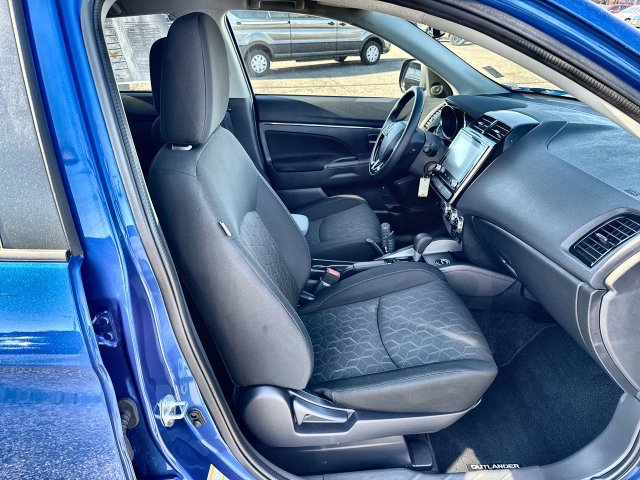 Used 2026 Mitsubishi Outlander Sport LE AWD/4WD image 23