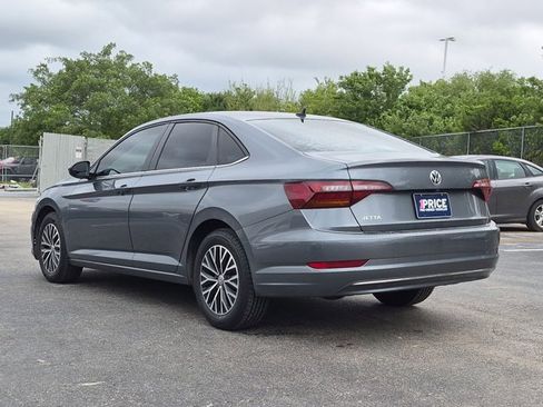 Used 2019 Volkswagen Jetta SE w/ Cold Weather Package FWD image 7