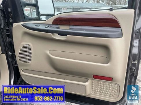 Used 2006 Ford F350 Lariat image 13