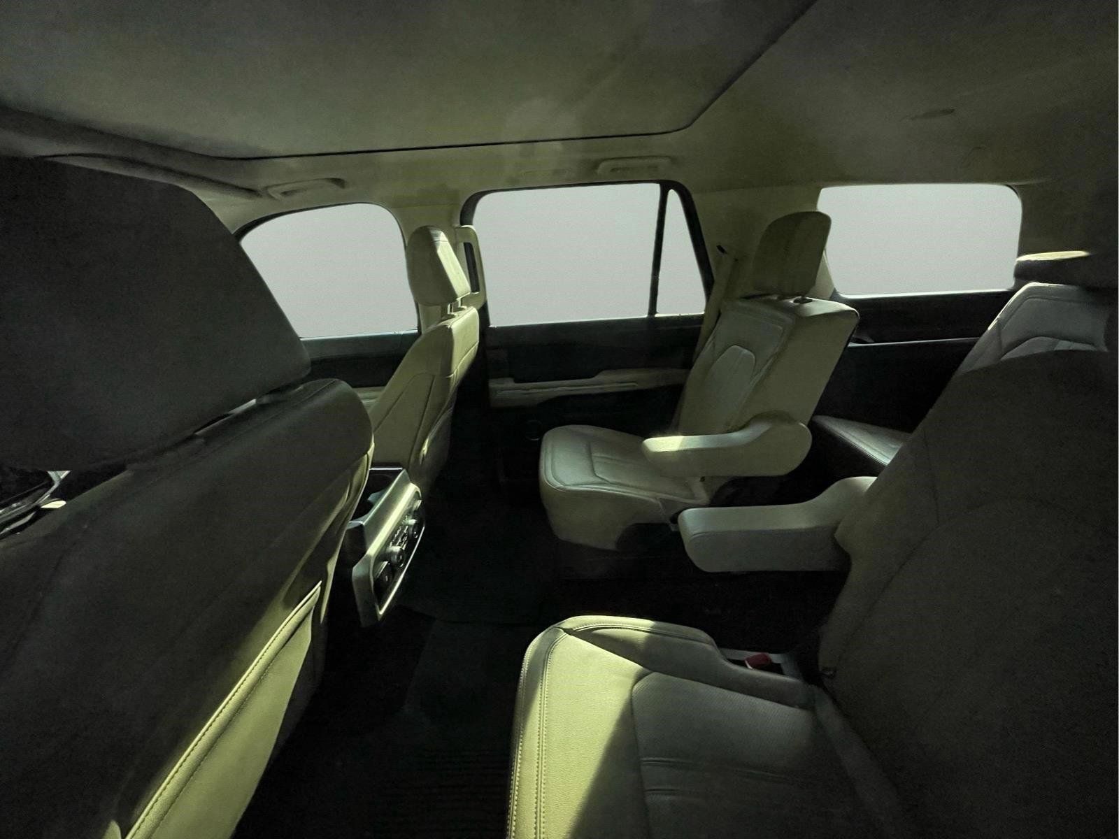 Used 2024 Ford Expedition Limited RWD image 24