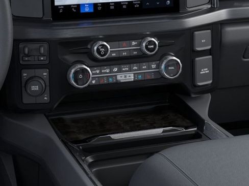 New 2026 Ford F550 4x4 Crew Cab image 15