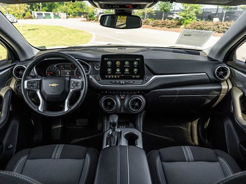 Used 2024 Chevrolet Blazer LT w/ Convenience Package FWD image 21