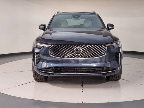 New 2026 Volvo XC90 B6 Plus w/ Protection Package Premier image 9