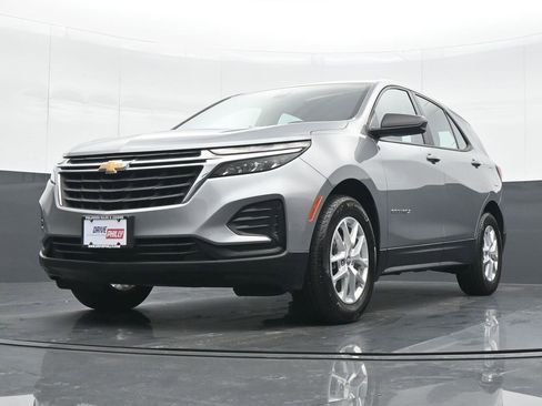 Used 2024 Chevrolet Equinox LS image 16