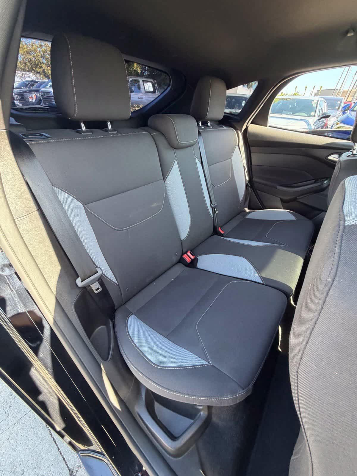 Used 2018 Ford Focus ST FWD image 12