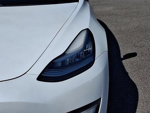 Used 2019 Tesla Model 3 Standard Range Plus RWD image 11