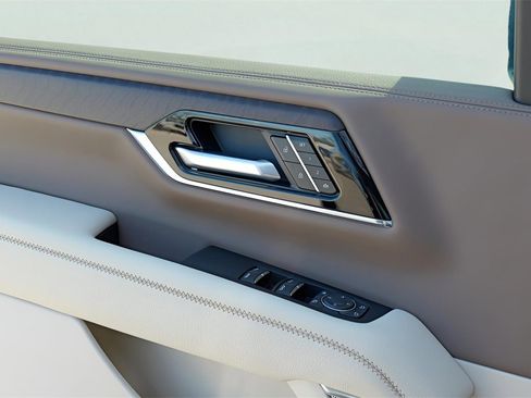 New 2026 GMC Yukon Denali w/ Sun & Power Step Package image 20