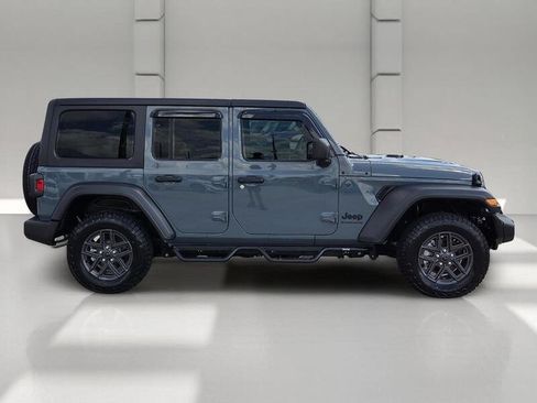 Used 2025 Jeep Wrangler Unlimited Sport AWD/4WD image 6
