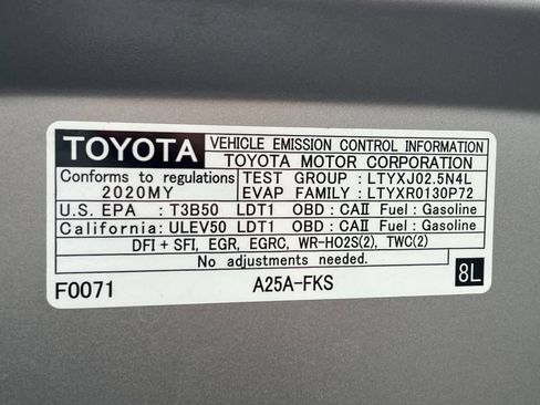 Used 2020 Toyota RAV4 XLE image 30