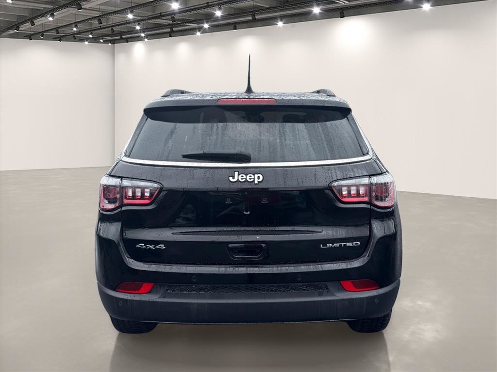 Used 2024 Jeep Compass Limited AWD/4WD image 6