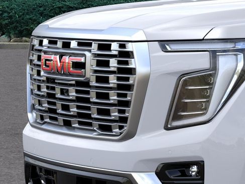 New 2026 GMC Yukon Denali w/ Denali Reserve Package AWD/4WD image 38