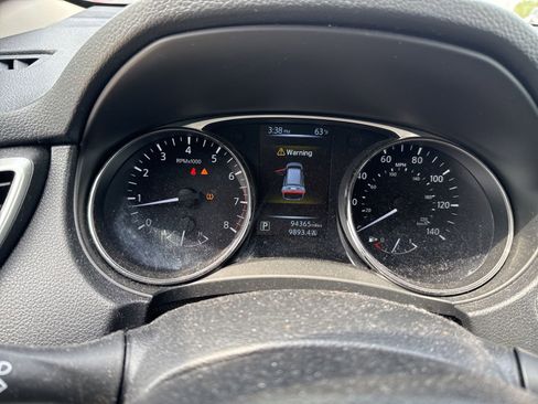 Used 2016 Nissan Rogue SL FWD image 33