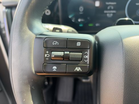Used 2025 Hyundai Santa Fe Calligraphy AWD/4WD image 27