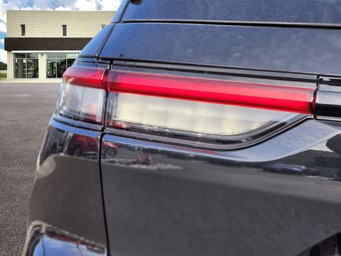 Used 2023 Jeep Grand Cherokee Trailhawk w/ Luxury Tech Group III image 9