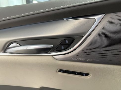 Used 2021 Cadillac XT5 Premium Luxury image 10