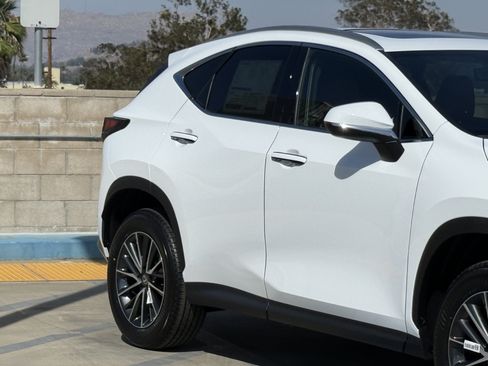 New 2026 Lexus NX 350 AWD image 5