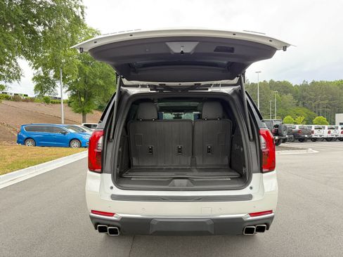 Used 2025 GMC Yukon Denali w/ Denali Reserve Package AWD/4WD image 30