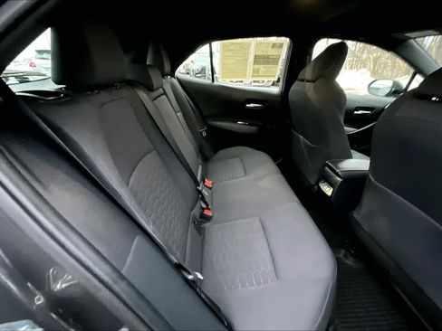 Certified 2024 Toyota Corolla SE image 18