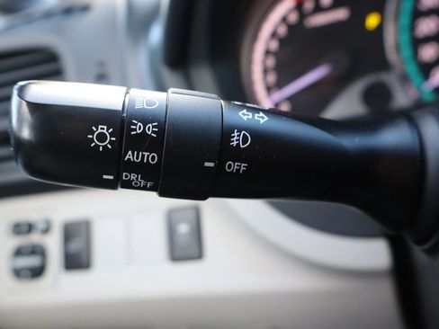 Used 2014 Toyota Venza XLE image 32