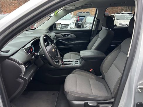 Used 2018 Chevrolet Traverse LS image 18