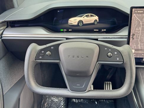 Used 2022 Tesla Model X Plaid AWD/4WD image 18