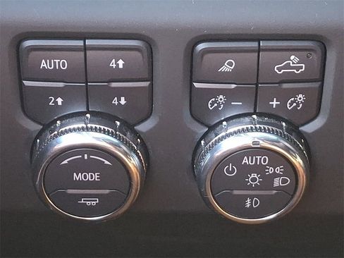 Used 2025 GMC Sierra 2500 Denali w/ Denali Reserve Package image 24