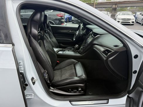 Used 2018 Cadillac CTS V w/ Carbon Fiber Package image 19