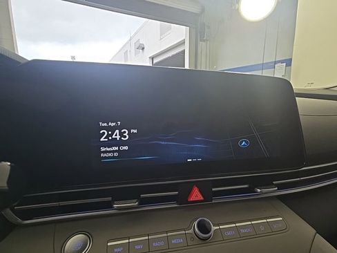 New 2026 Hyundai Elantra Limited FWD image 20
