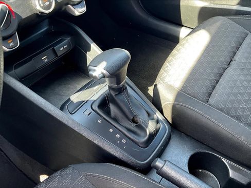 Used 2023 Kia Rio S image 15