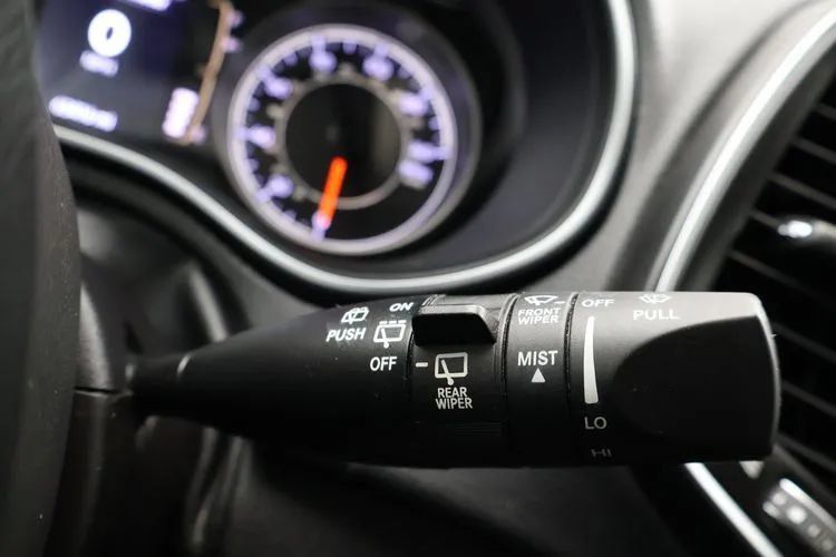 Used 2020 Jeep Cherokee Latitude Plus AWD/4WD image 26