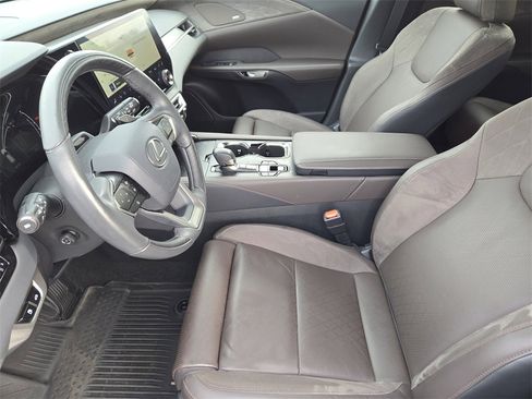 Used 2024 Lexus RX 350 350 Luxury w/ Convenience Package image 13