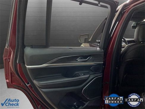 Used 2025 Jeep Grand Cherokee Limited 4xe image 63