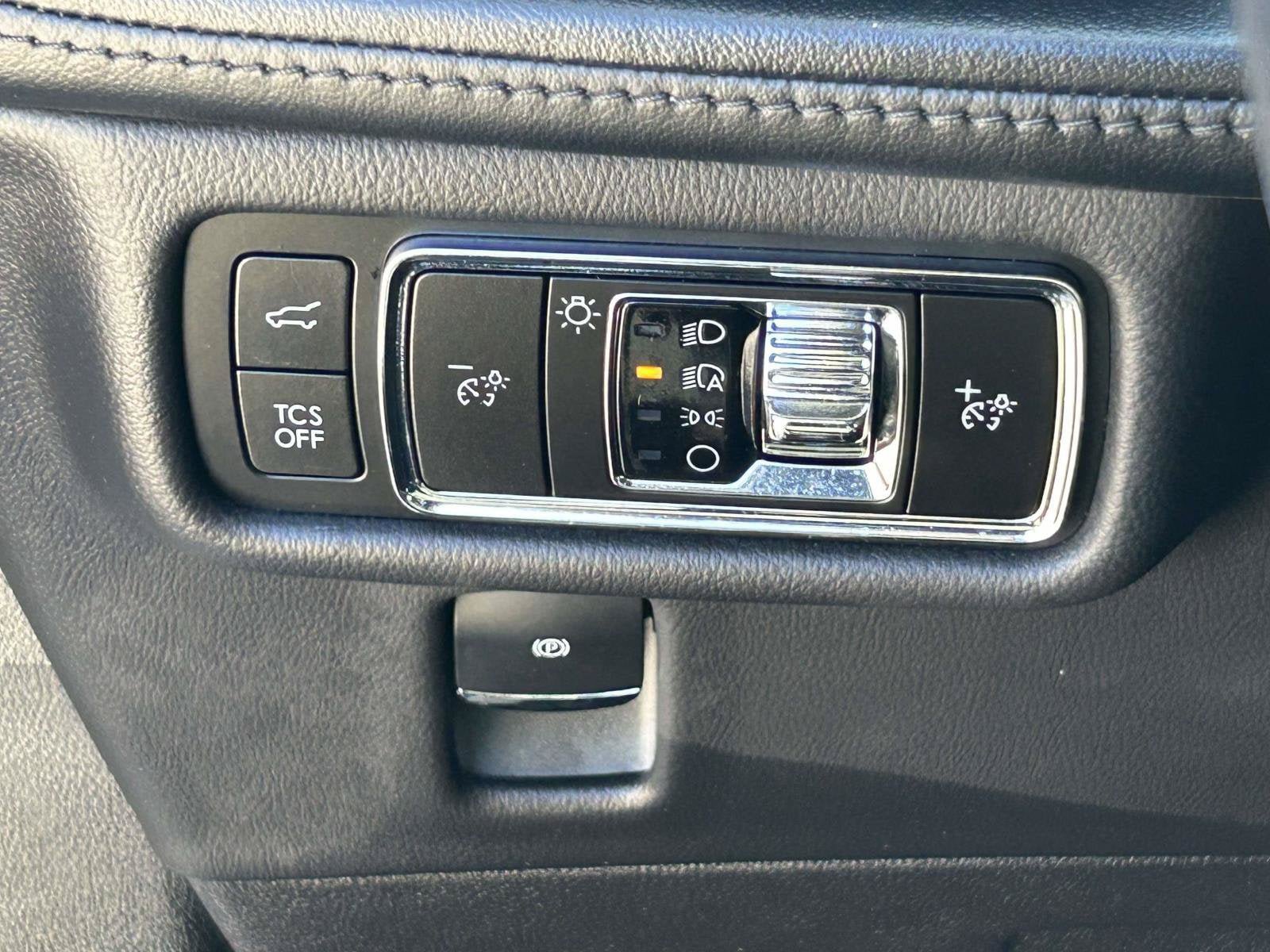 Certified 2023 Lincoln Nautilus Reserve FWD image 31