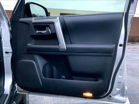 Used 2019 Toyota 4Runner SR5 image 22