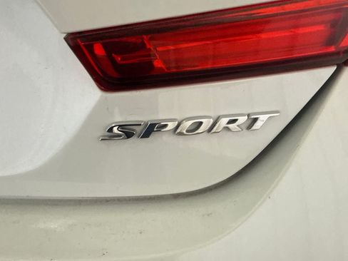 Used 2018 Honda Accord Sport image 15
