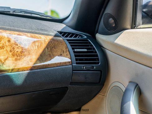 Used 2008 BMW Z4 3.0si image 53