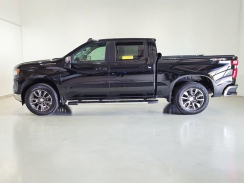 Used 2022 Chevrolet Silverado 1500 LT image 19