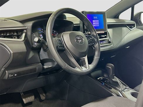 Used 2023 Toyota Corolla SE image 7