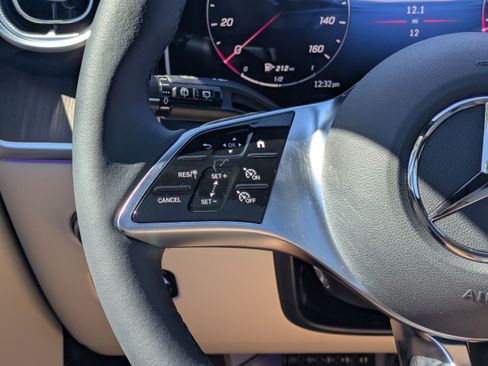 New 2026 Mercedes-Benz GLC 300 4MATIC image 17