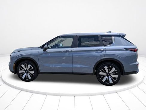 New 2026 Mitsubishi Outlander SE FWD image 6