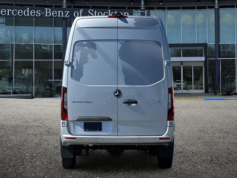 New 2024 Mercedes-Benz Sprinter 2500 image 5